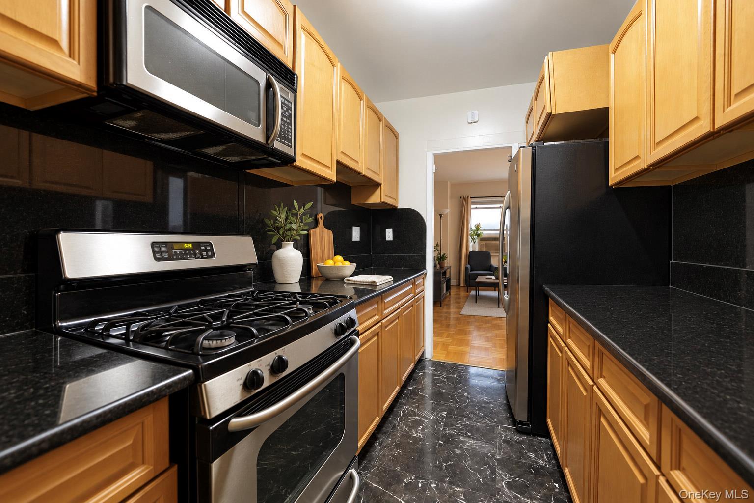 4 Fordham Hill Oval, Unit 12G photo 6