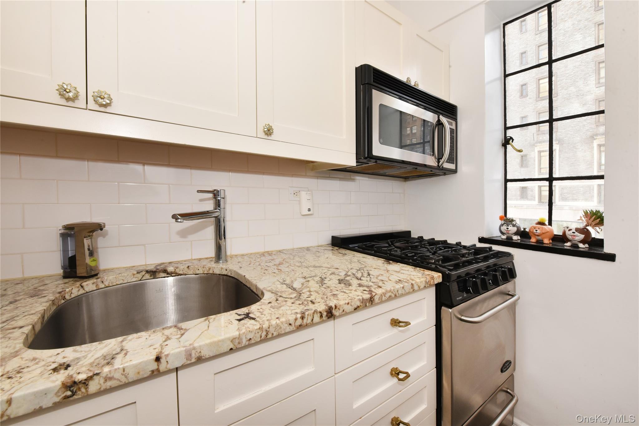 10 Park Avenue, Unit 4B photo 10