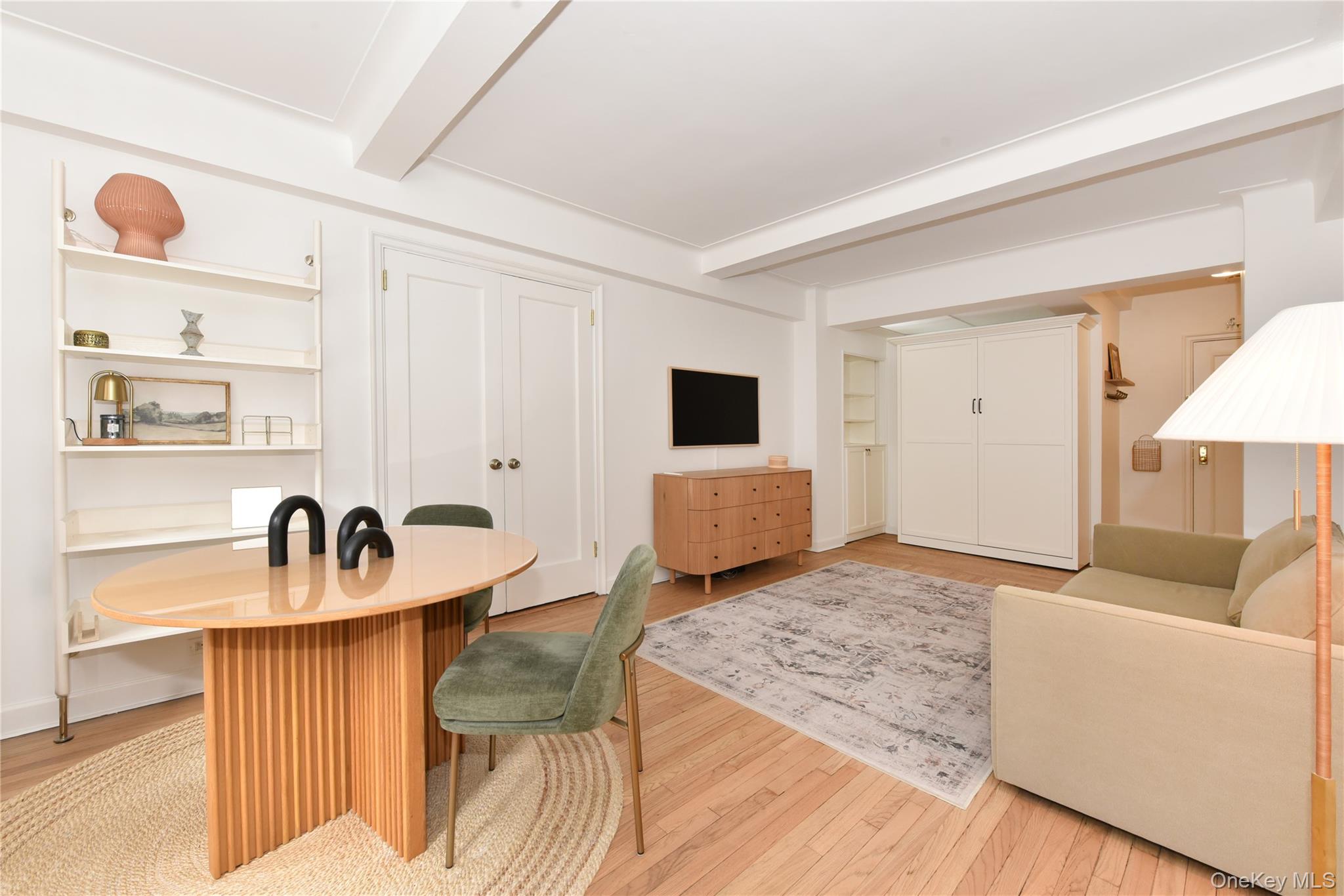10 Park Avenue, Unit 4B photo 3