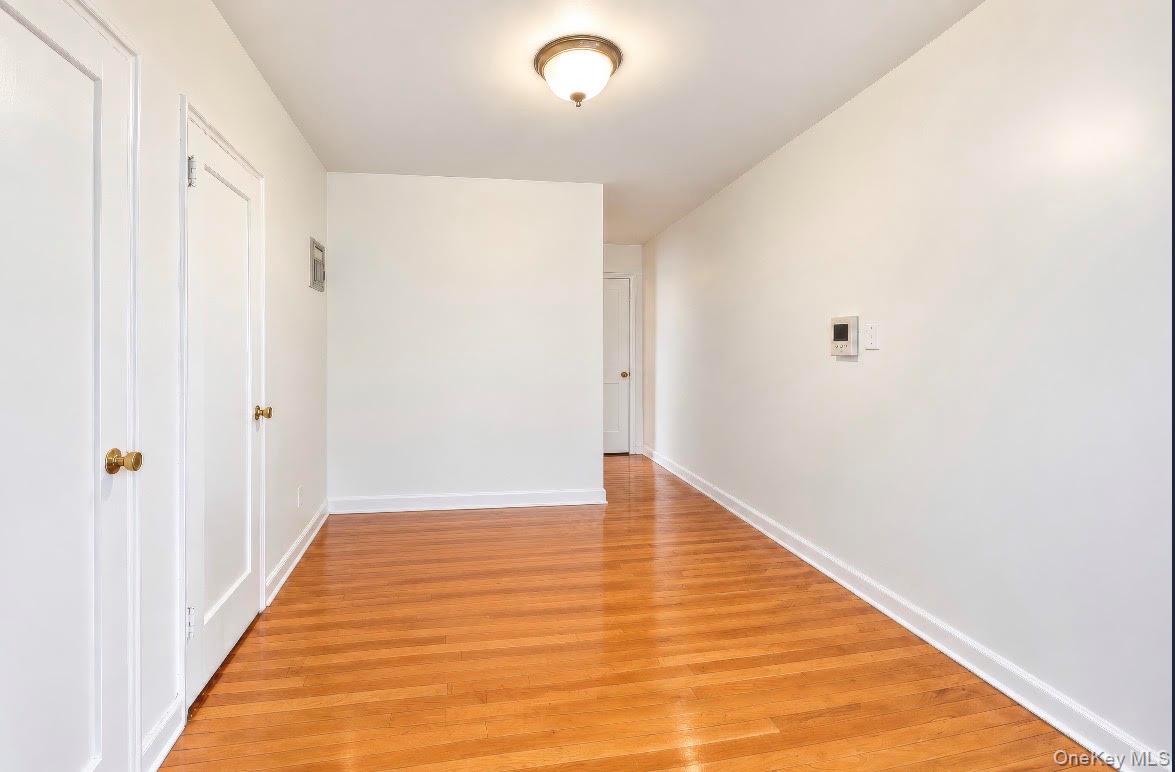 5635 Netherland Avenue, Unit 2C photo 4