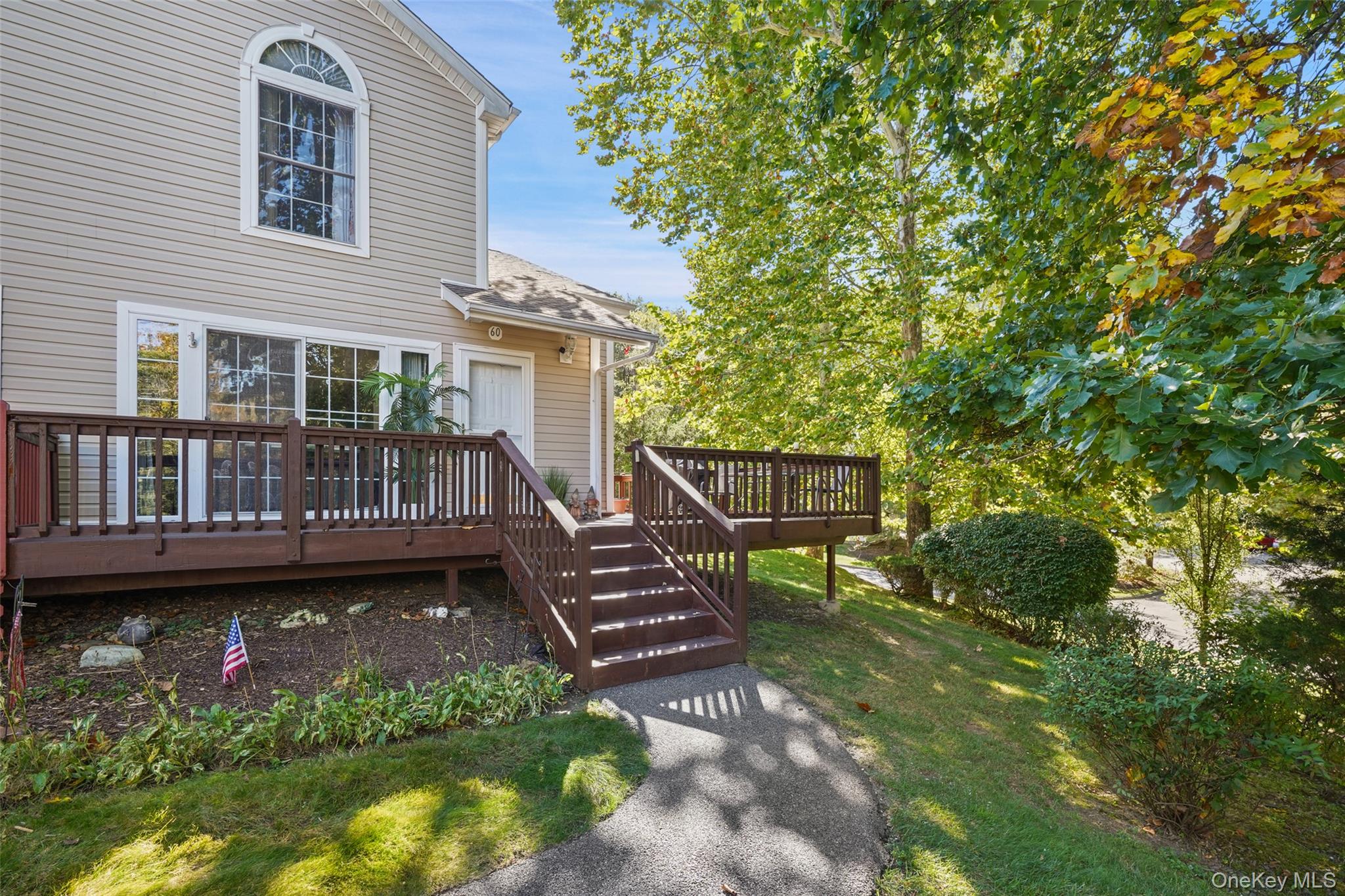 60 Pembrooke Court – For Sale