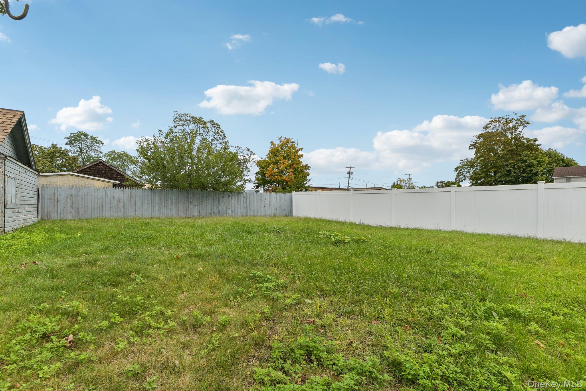 195 River Avenue – For Sale photo 22