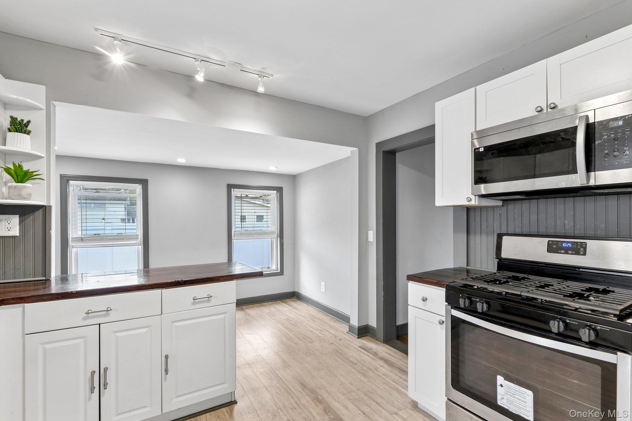 195 River Avenue – For Sale photo 10