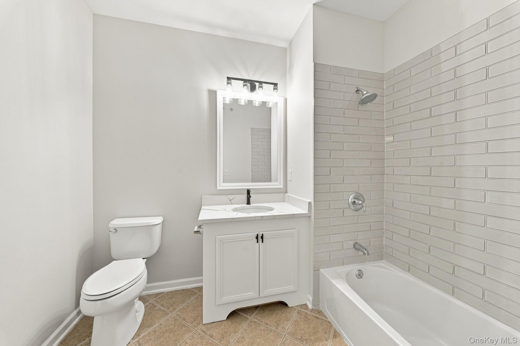 917 Saratoga Lane – For Sale photo 8