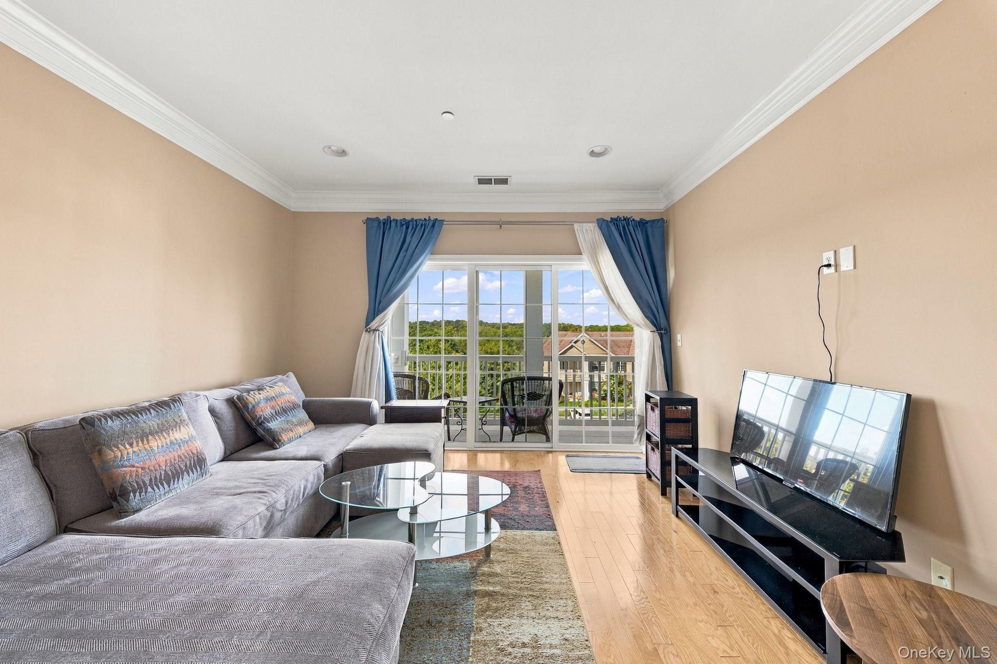917 Saratoga Lane – For Sale photo 15