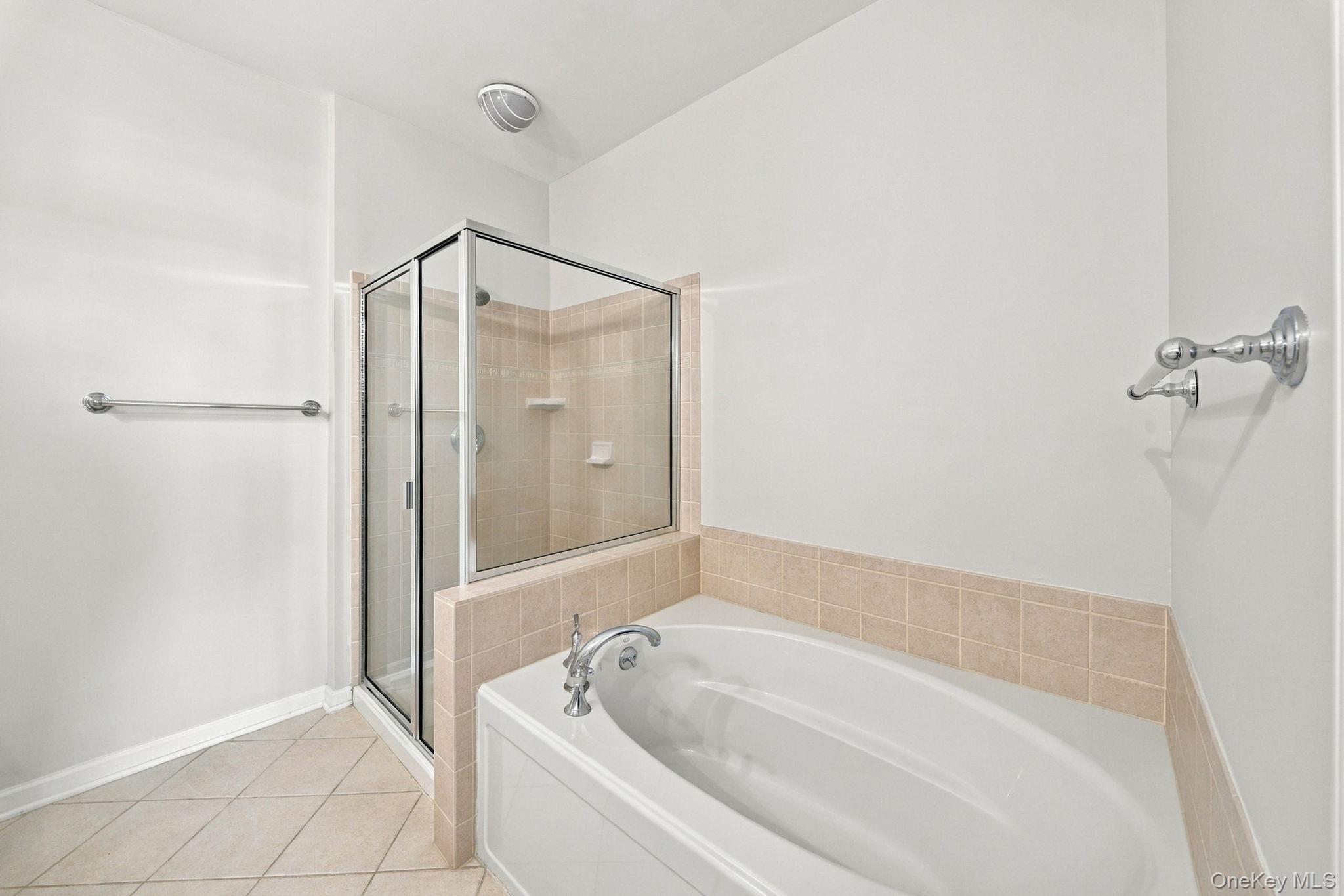 917 Saratoga Lane – For Sale photo 19