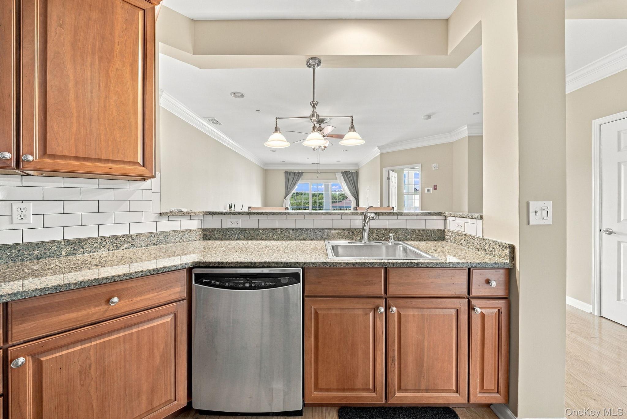 917 Saratoga Lane – For Sale photo 6