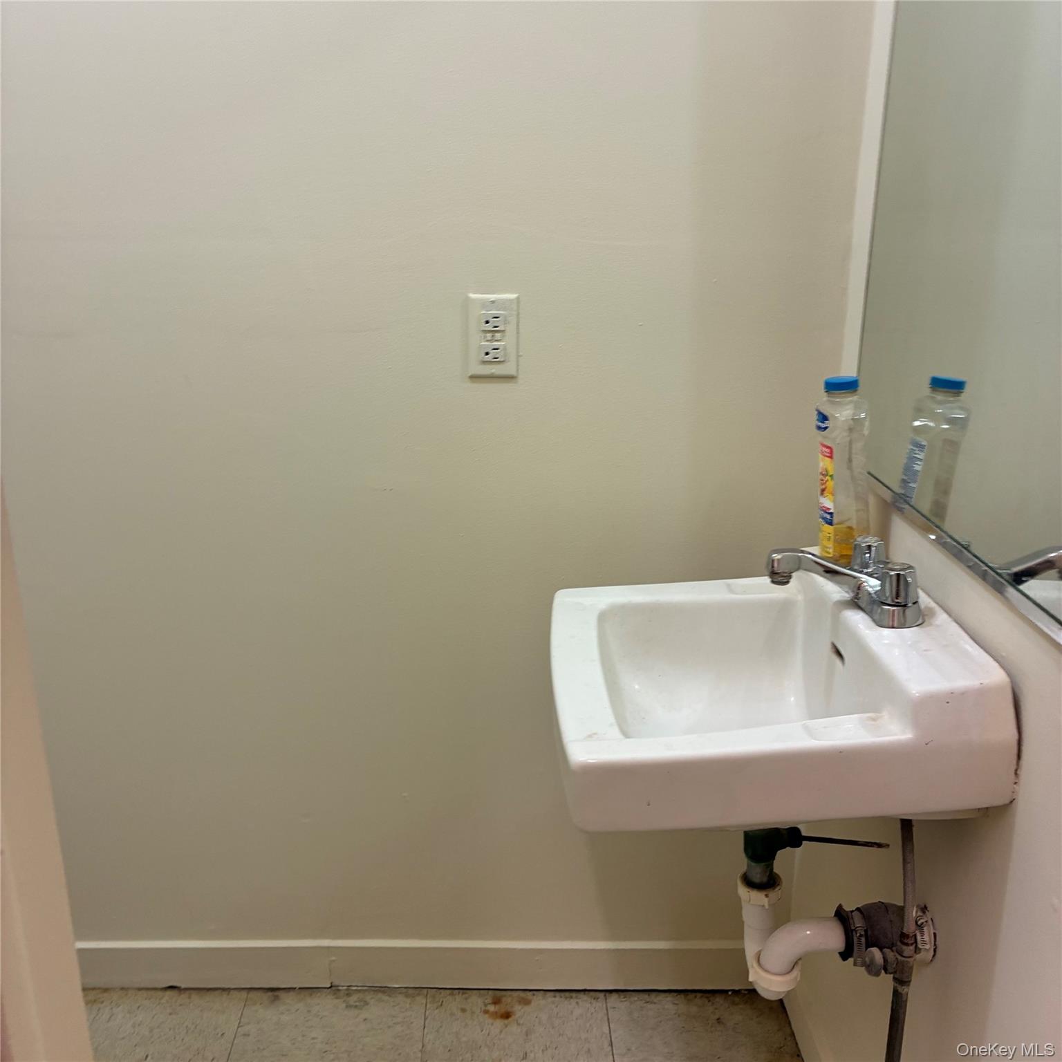 14 A Lafayette Avenue – For Rent photo 9