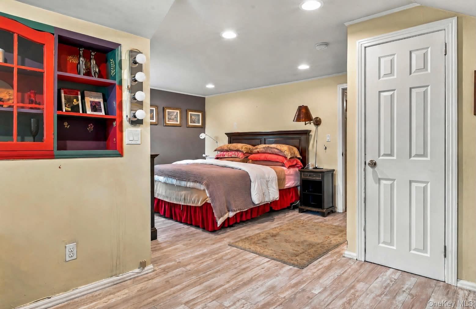 24 Avenue B – For Sale photo 28
