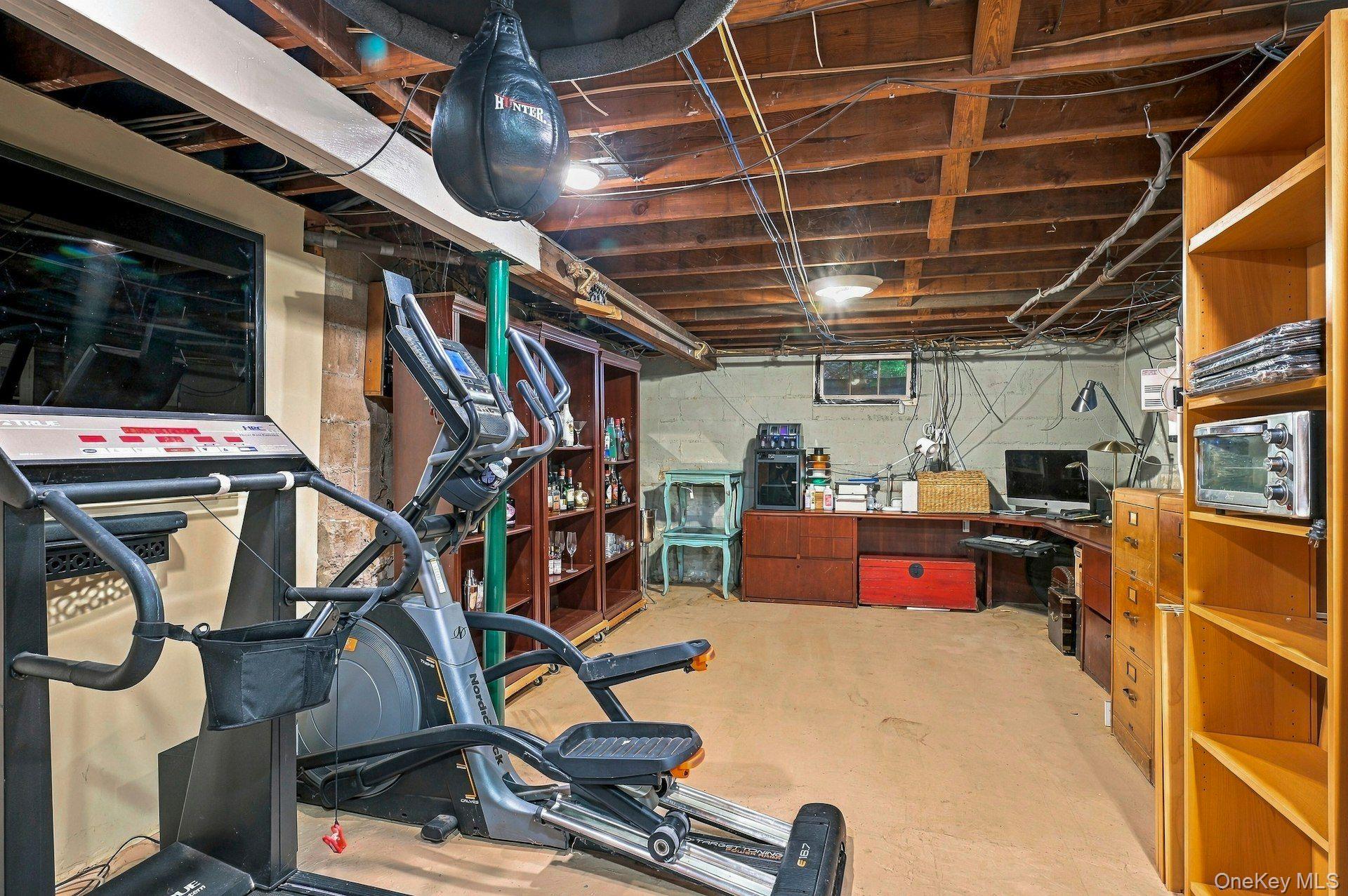24 Avenue B – For Sale photo 36
