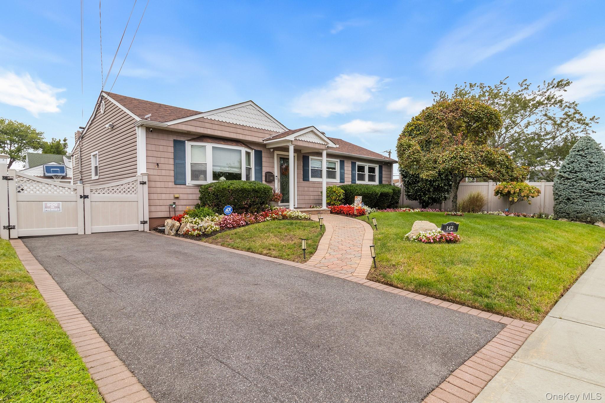 142 Montgomery Avenue – For Sale