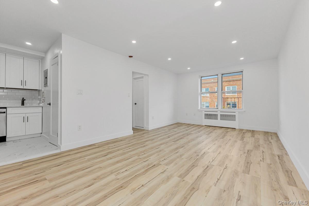 67-14 108th Street, Unit 6D photo 2