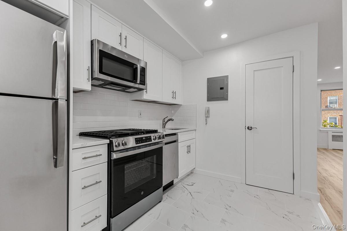 67-14 108th Street, Unit 6D
