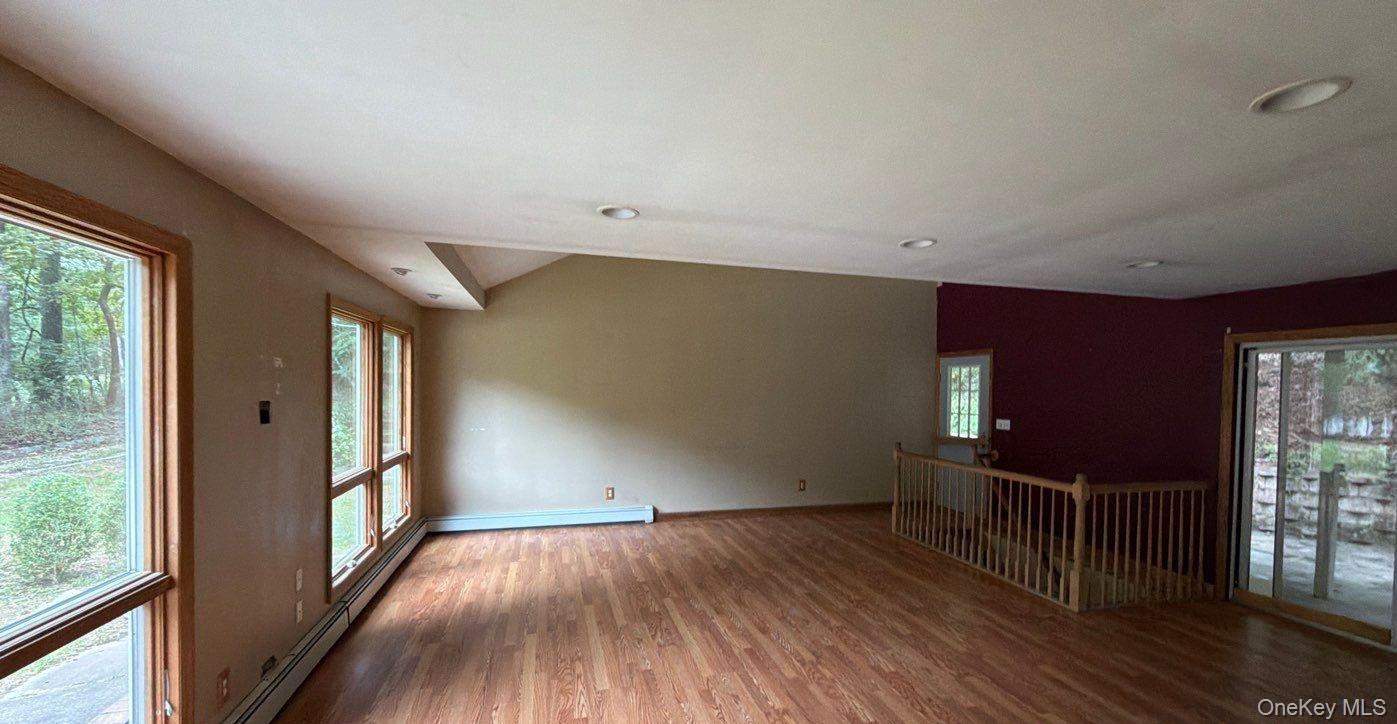 56 E Bartlett Road – For Sale photo 4