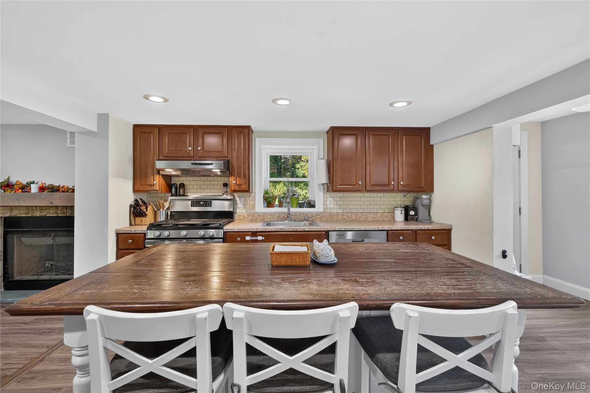 311 Old Mill Road – For Sale photo 8