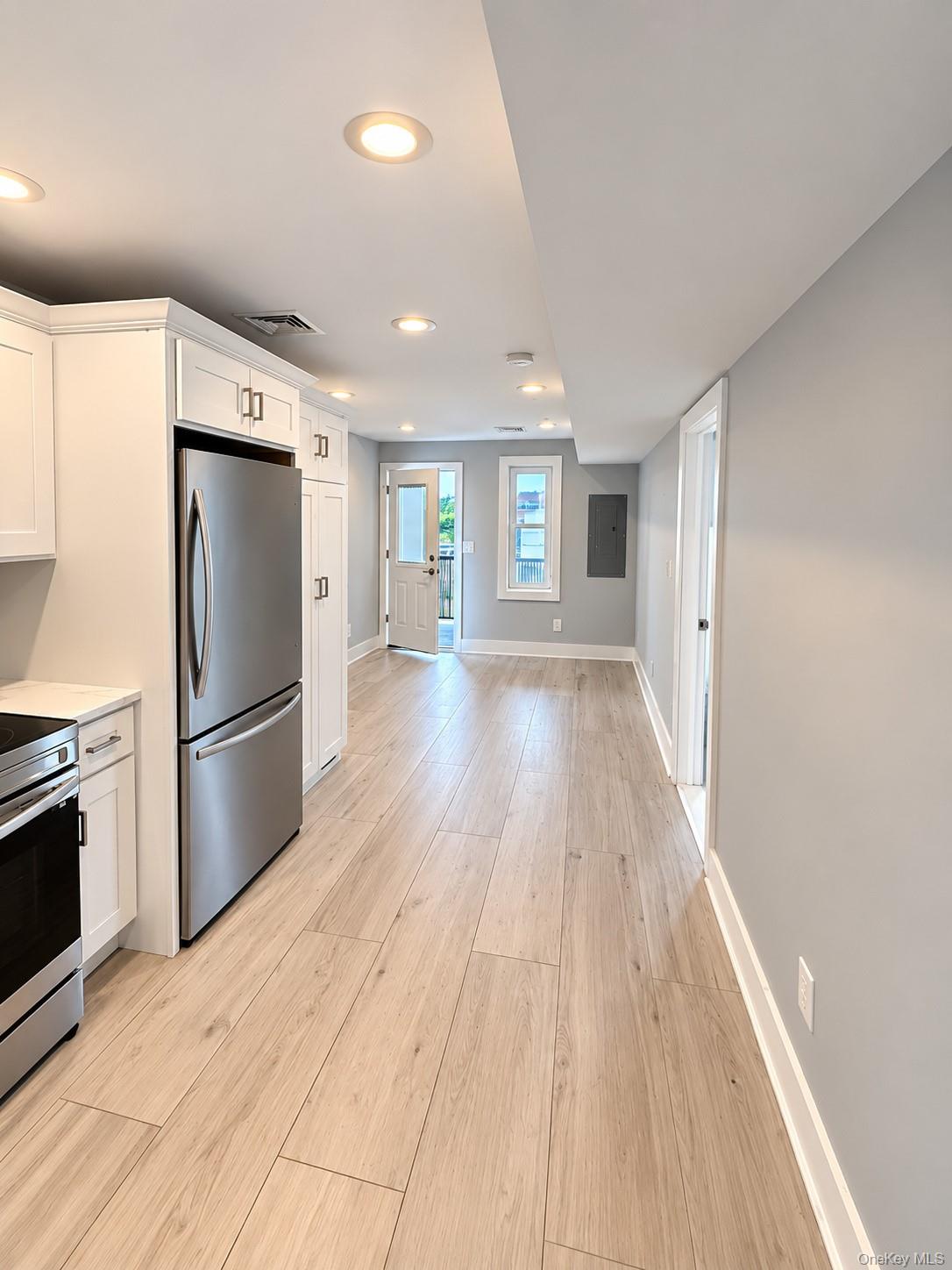 218 Sunrise Highway, Unit 2W