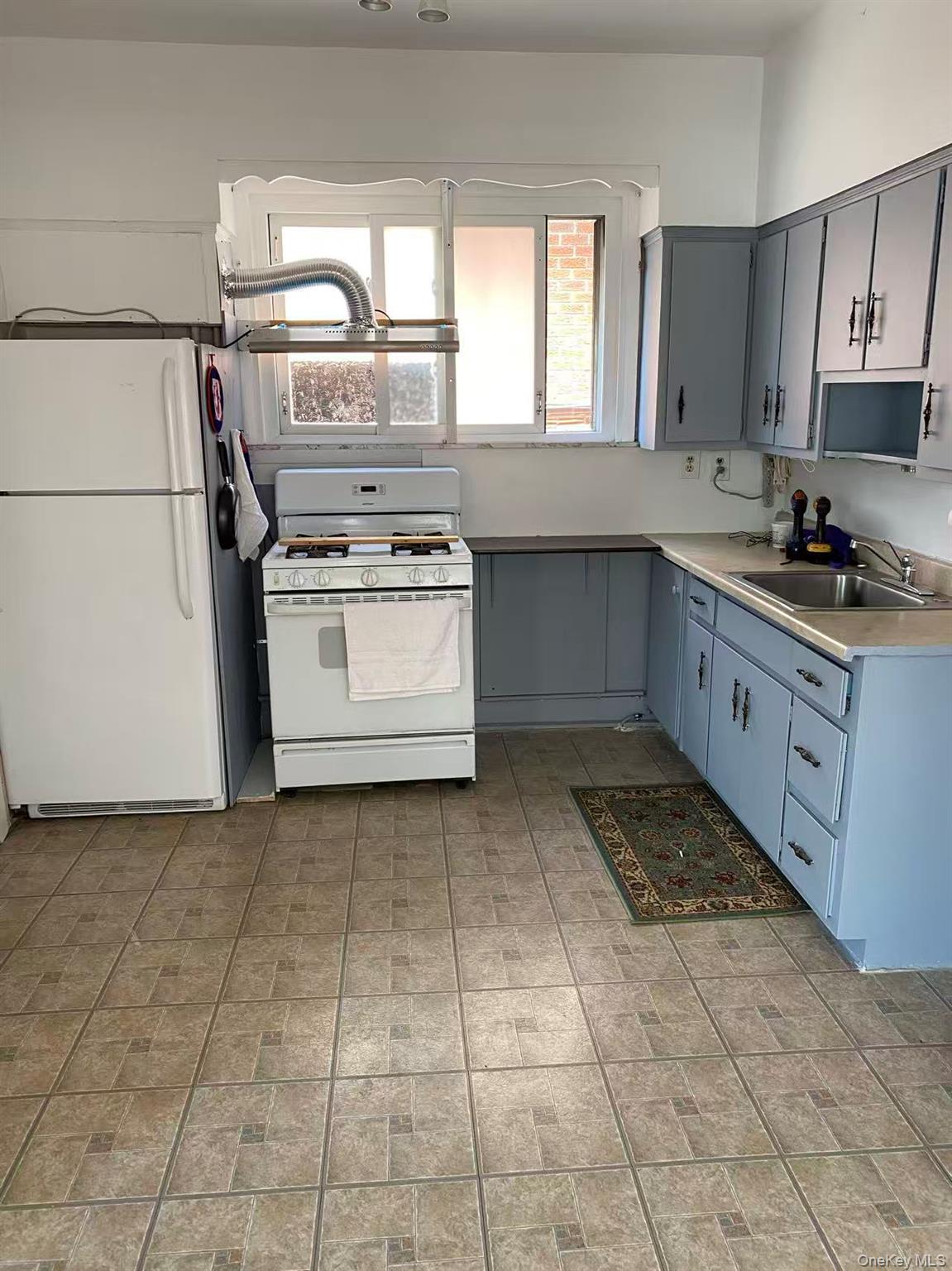 4361 161st Street – For Rent photo 4