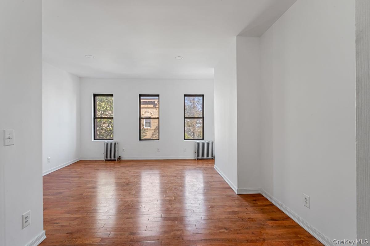 37 Jewel Street – For Sale photo 4