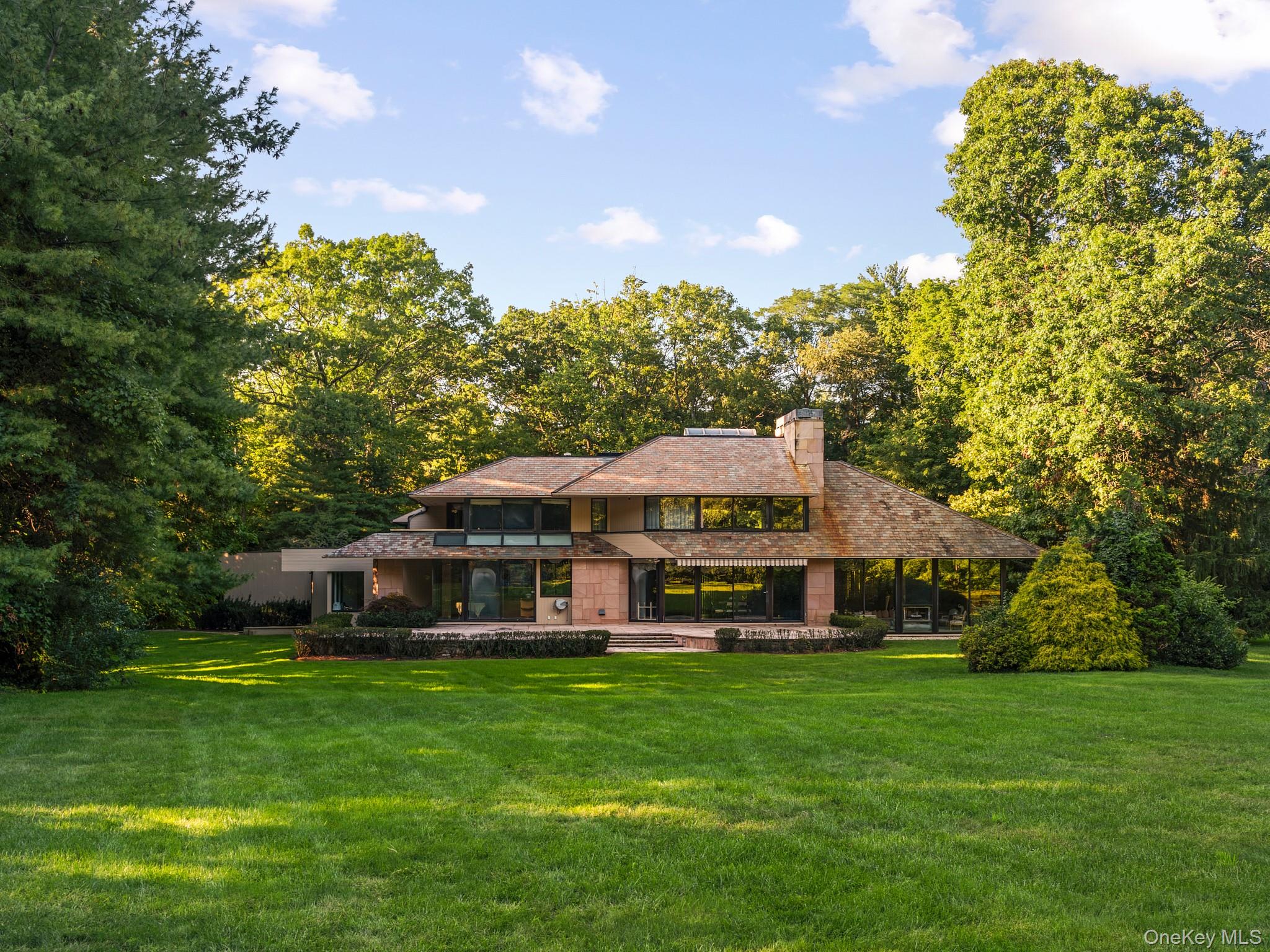 101 wheatley road – For Sale