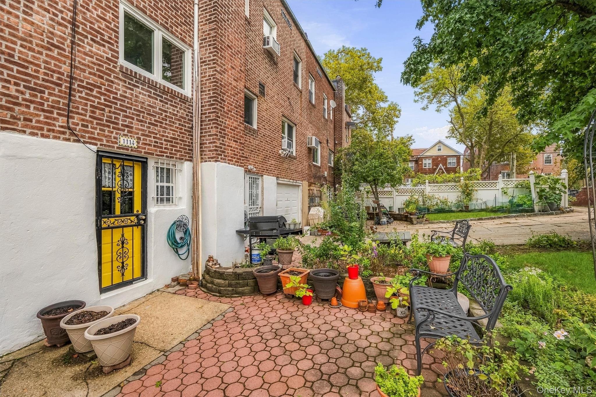 1114 Mace Avenue – For Sale photo 32