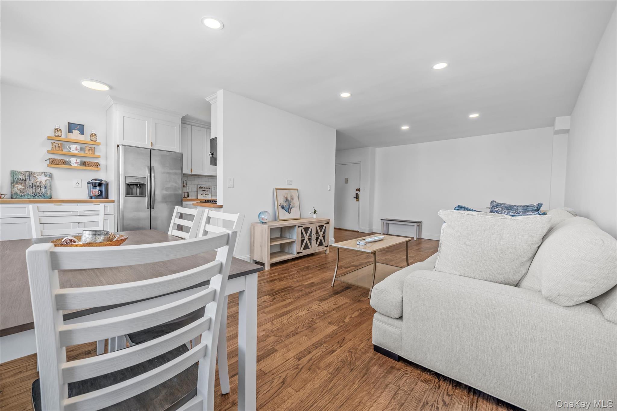 1 E Broadway Ave, Unit 7O photo 5