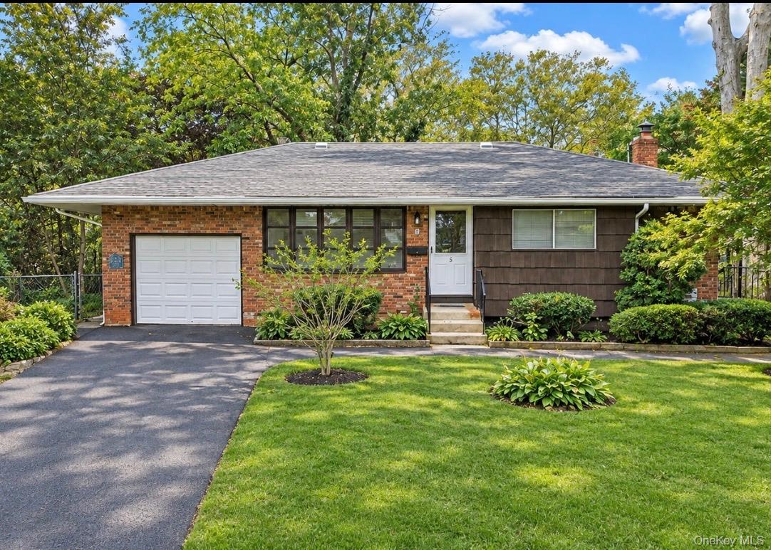 5 Pebble Lane – For Sale
