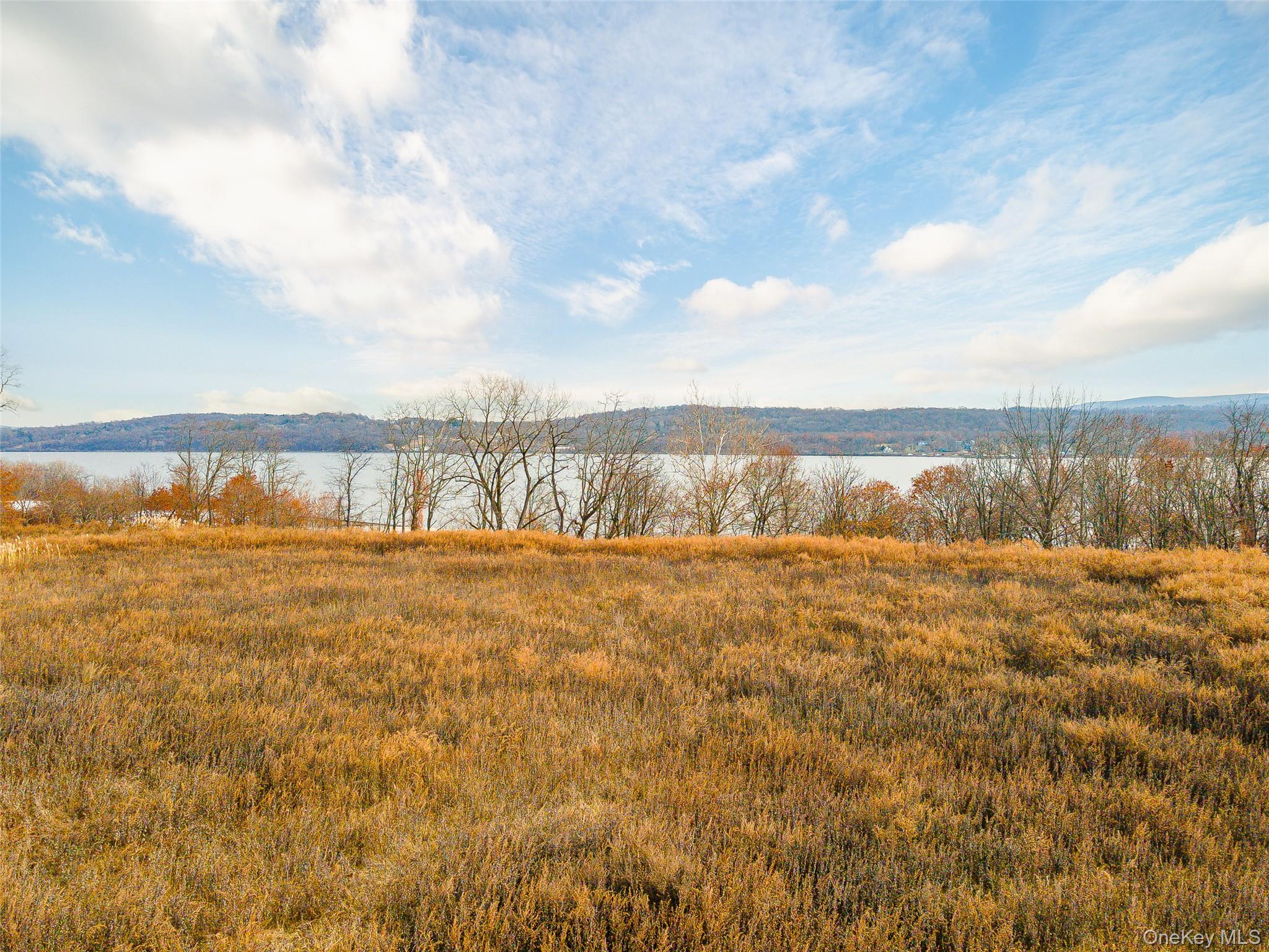 Oak St & River Rd Road – For Sale