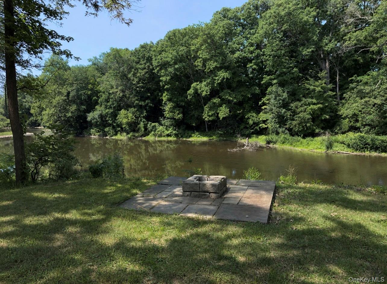 1945 New Hackensack Road – For Sale photo 13