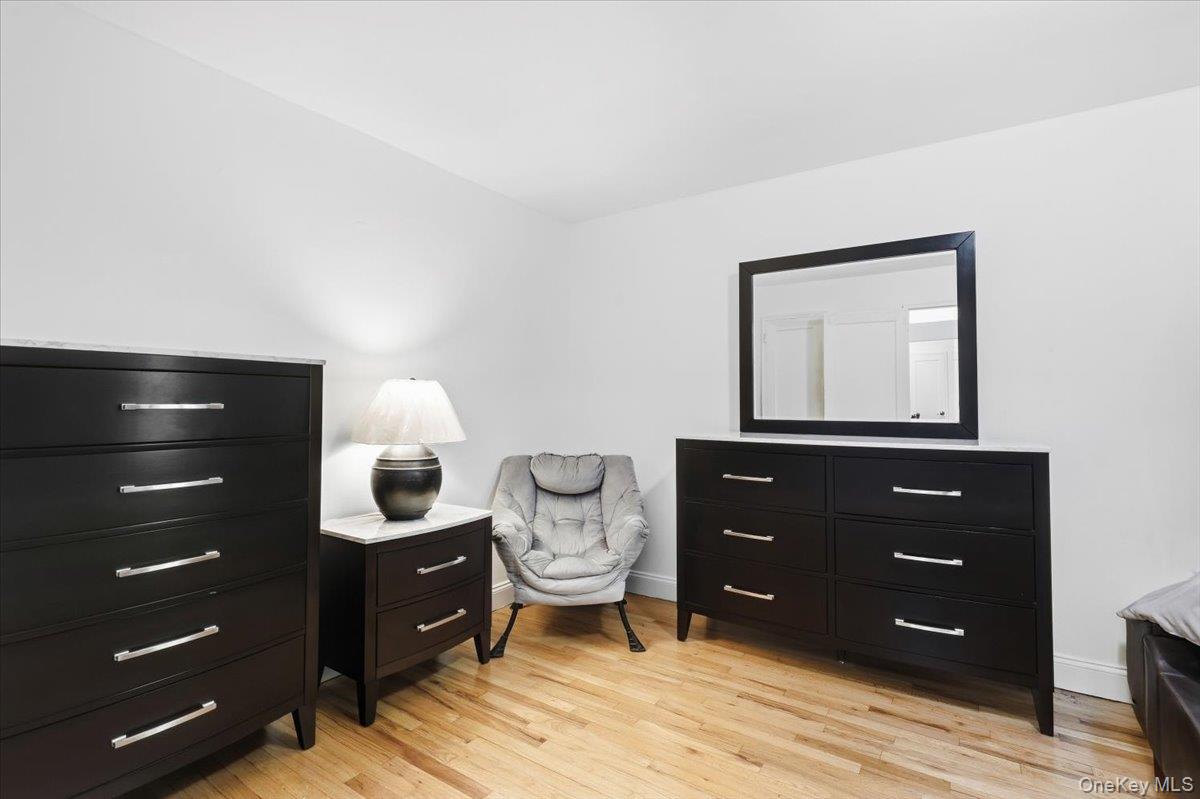 30 Ehrbar, Unit F121 photo 12