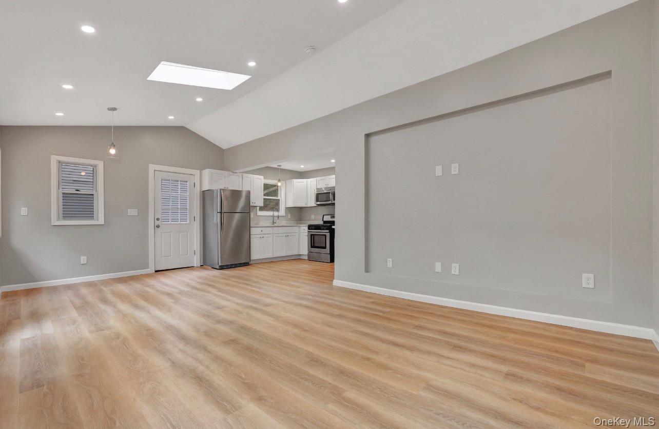 1945 New Hackensack Road – For Rent photo 6