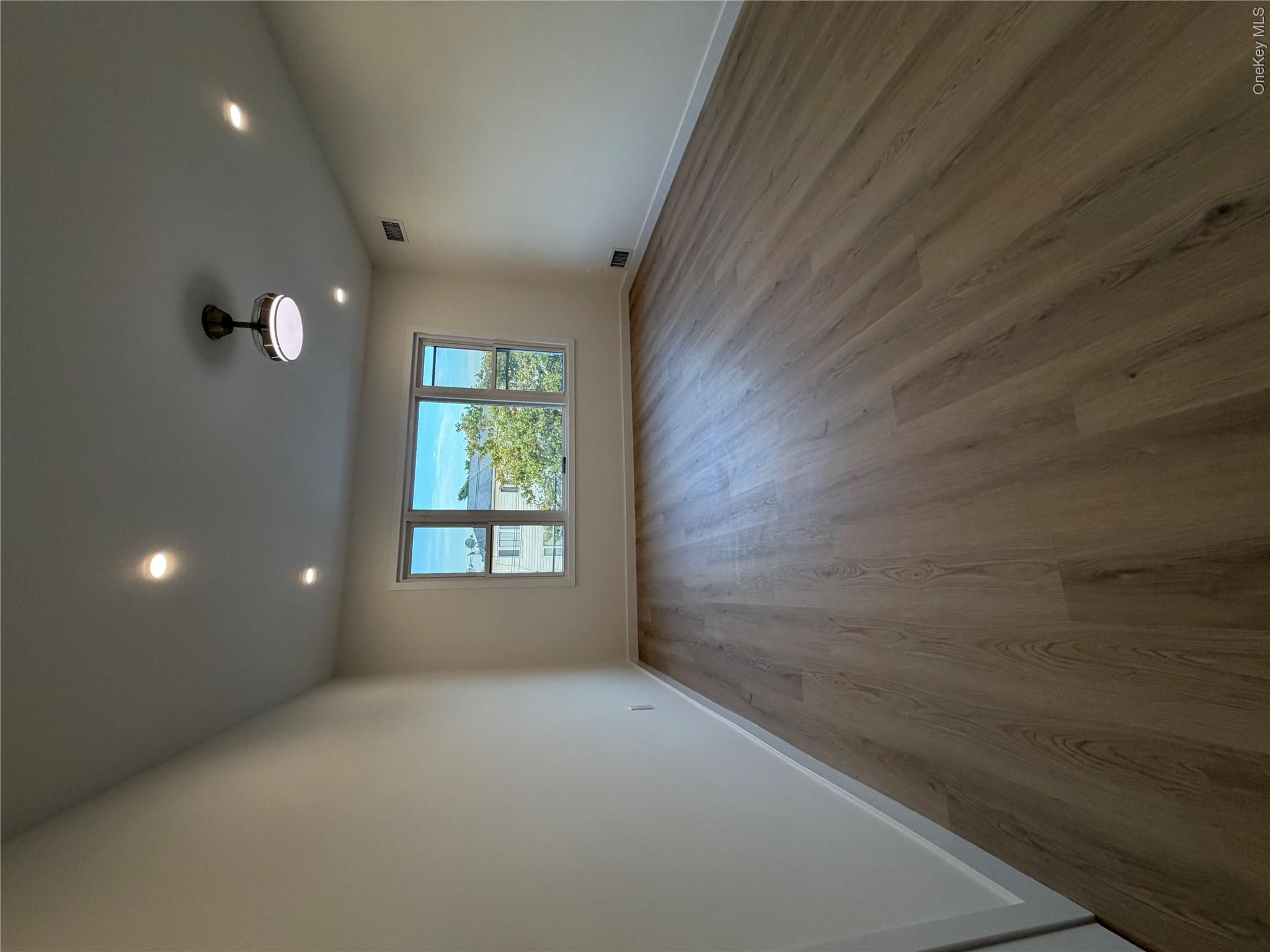15-80 208th Place – For Rent photo 15