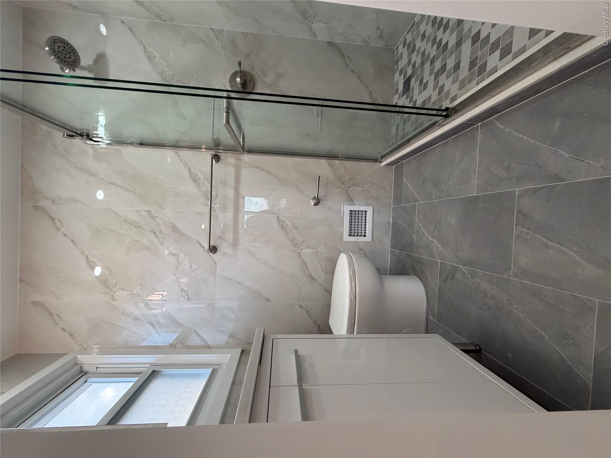 15-80 208th Place – For Rent photo 10