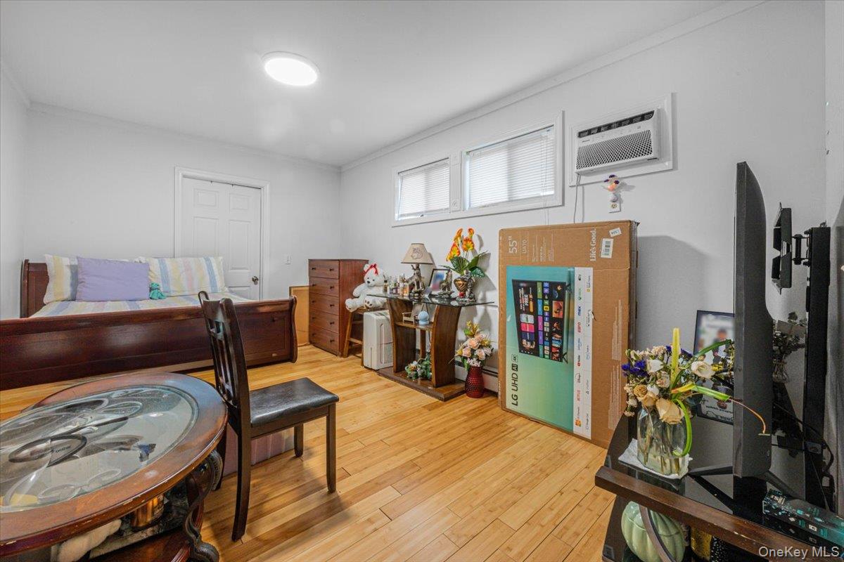 25 3rd Avenue – For Sale photo 10