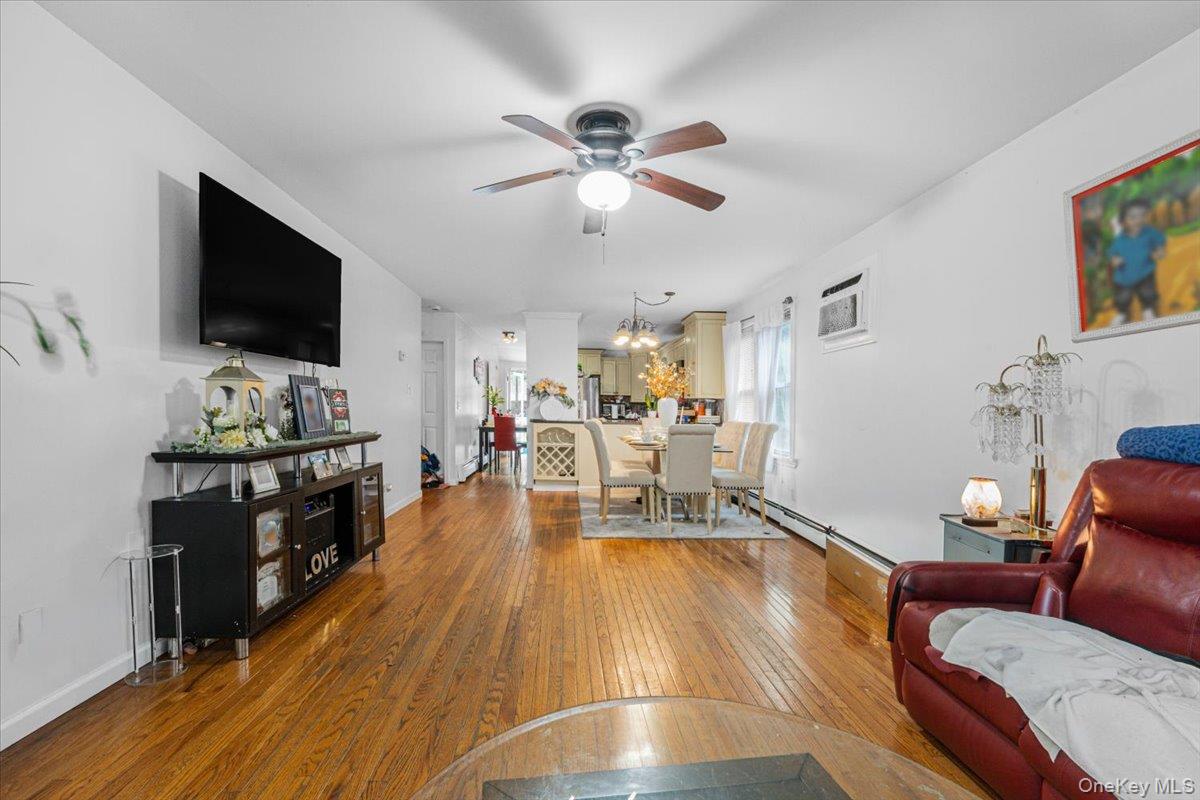 25 3rd Avenue – For Sale photo 9