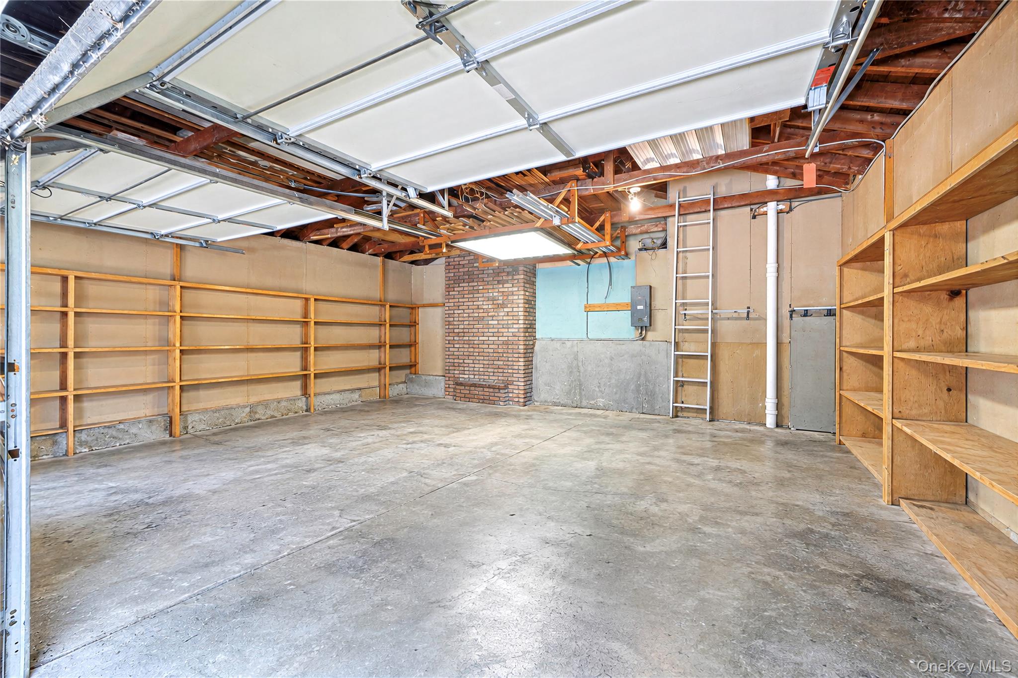 3 Gate Road – For Sale photo 36