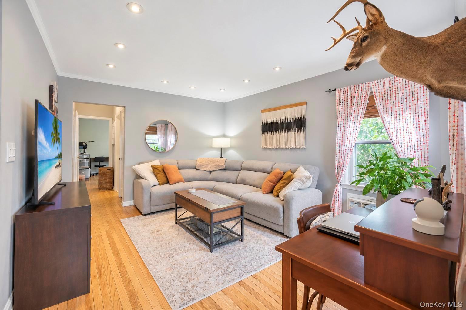61 Stephen Place – For Sale photo 3