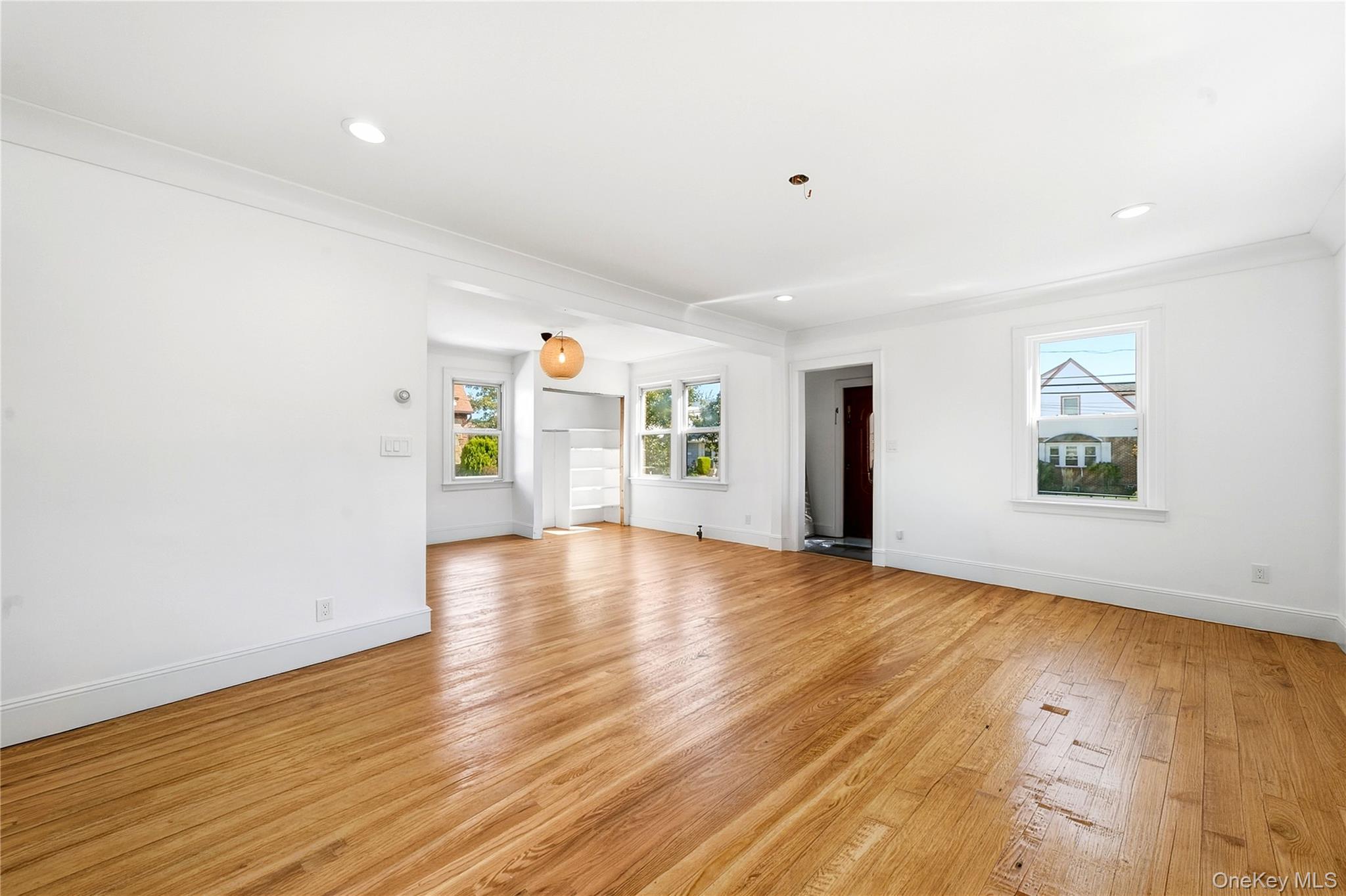 48 Central Boulevard – For Sale photo 7