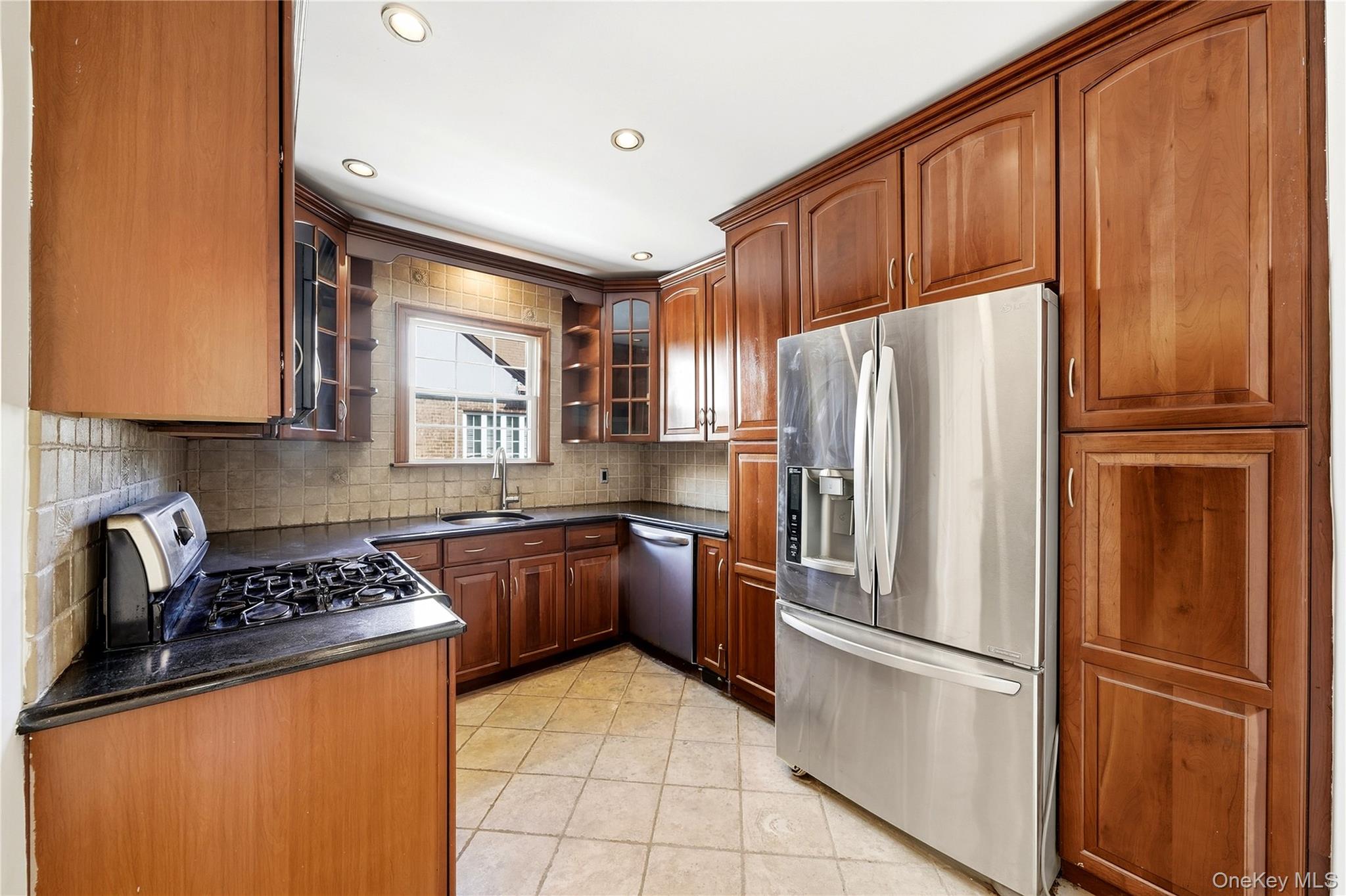 48 Central Boulevard – For Sale photo 14