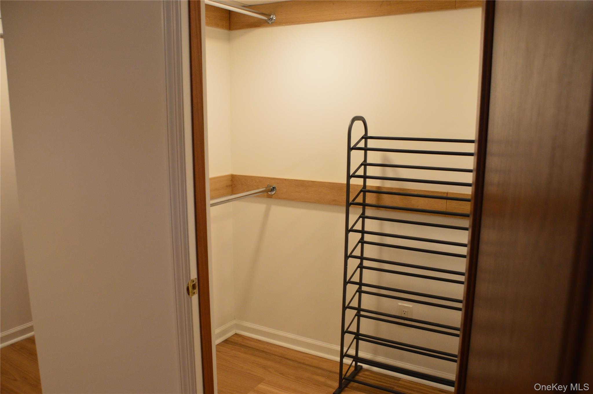 18 Sterling Place – For Rent photo 34