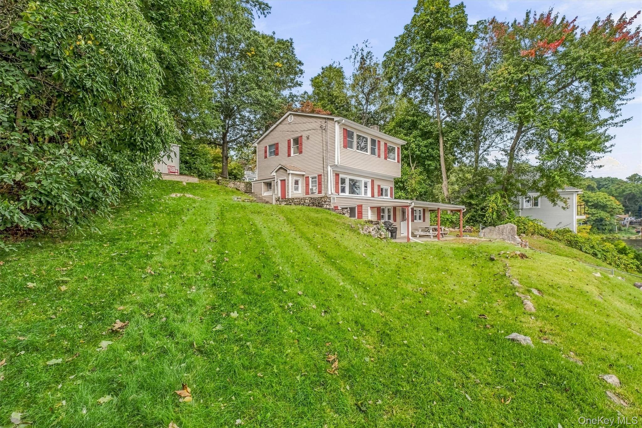 165 W Lakeshore Drive – For Sale photo 22
