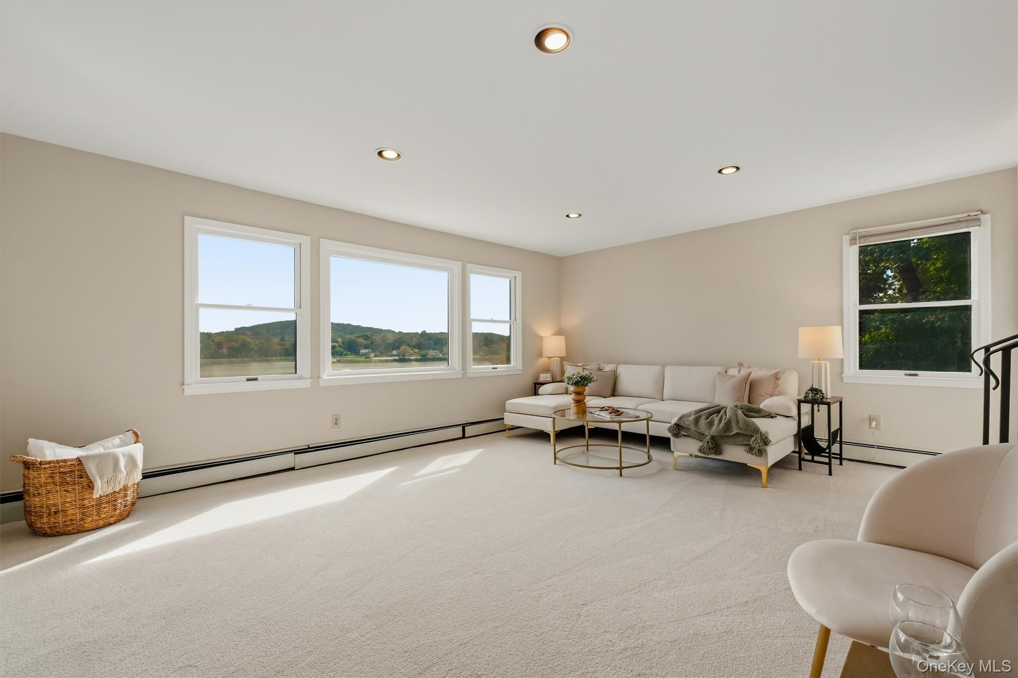 165 W Lakeshore Drive – For Sale photo 3