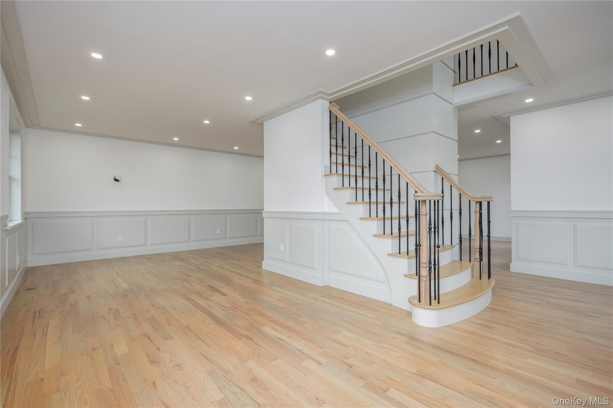 1 Victoria Lane – For Rent photo 4