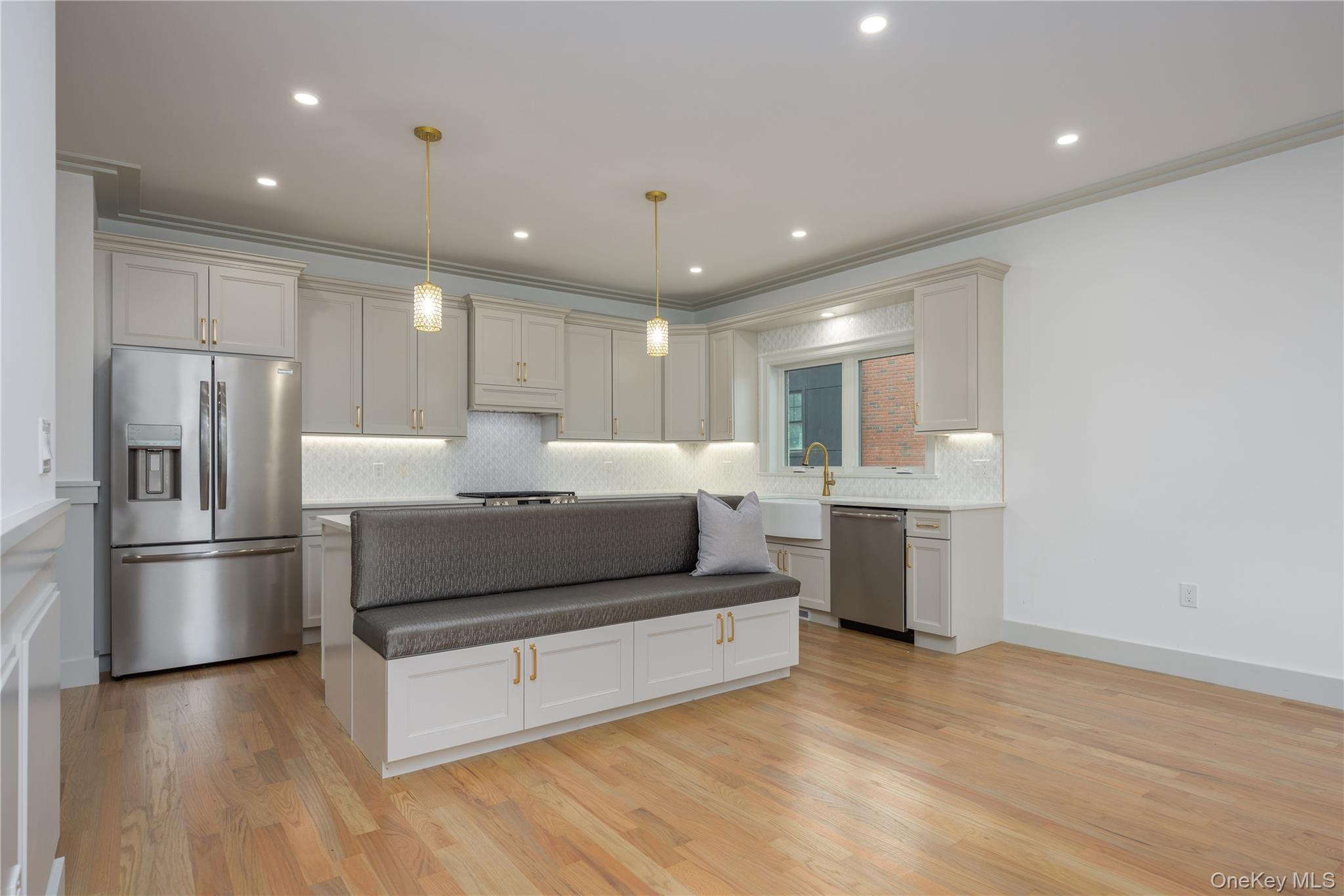 1 Victoria Lane – For Rent photo 7