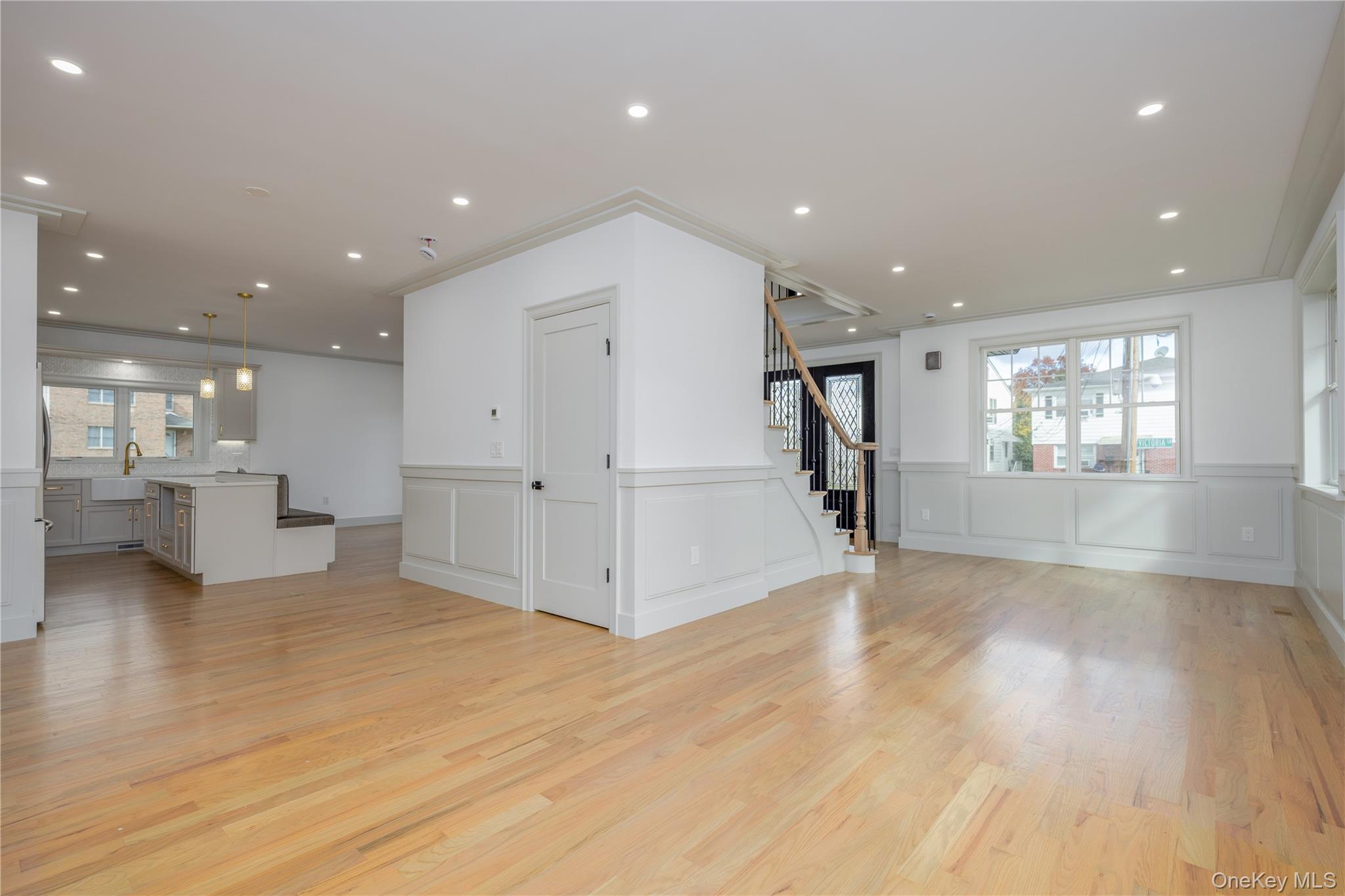 1 Victoria Lane – For Rent photo 5