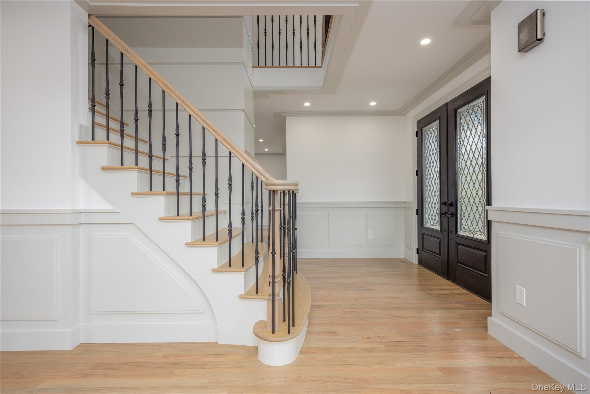 1 Victoria Lane – For Rent photo 3