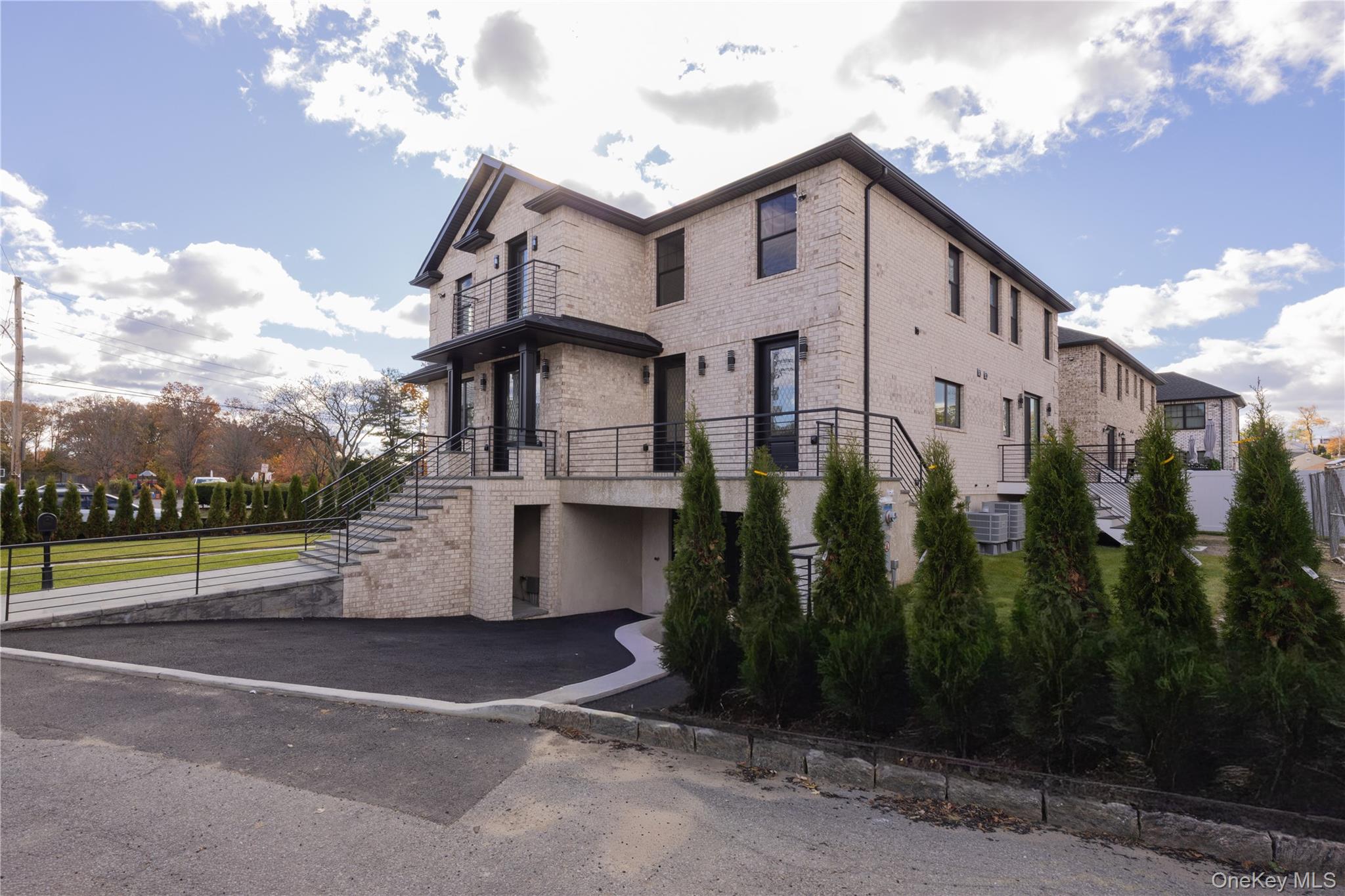 1 Victoria Lane – For Rent photo 21