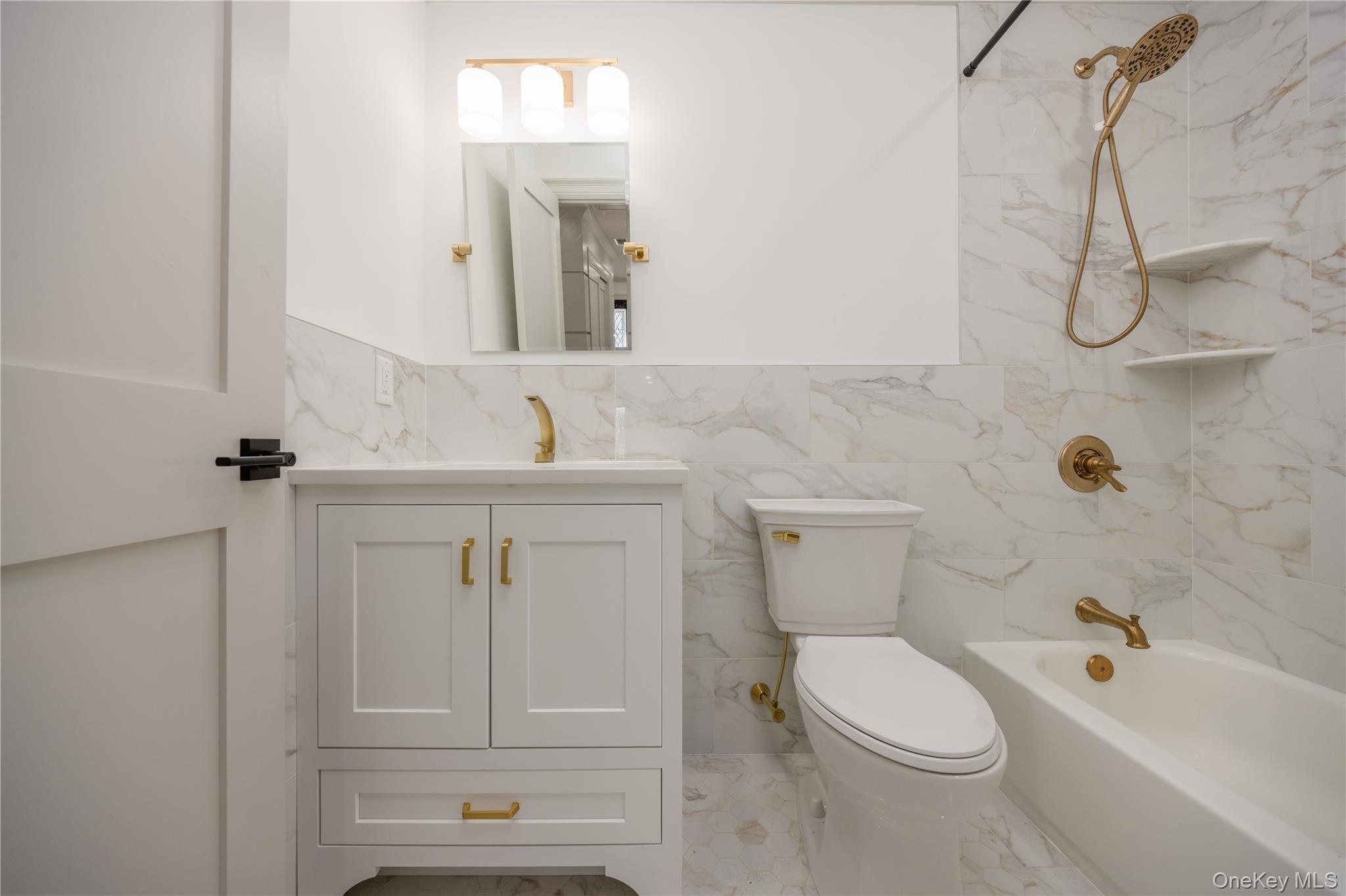 1 Victoria Lane – For Rent photo 18