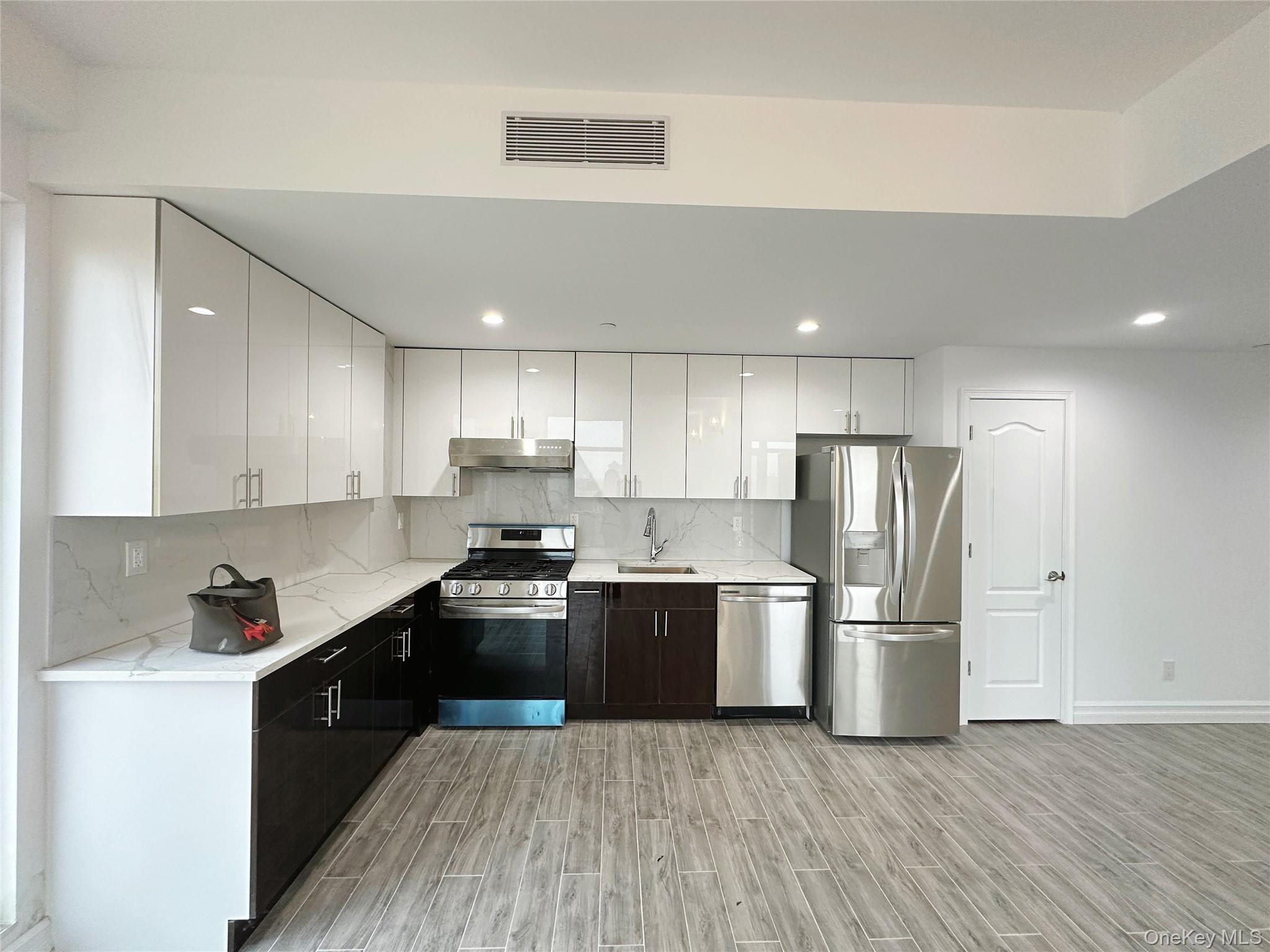 65-18 Austin Street, Unit 8B photo 7