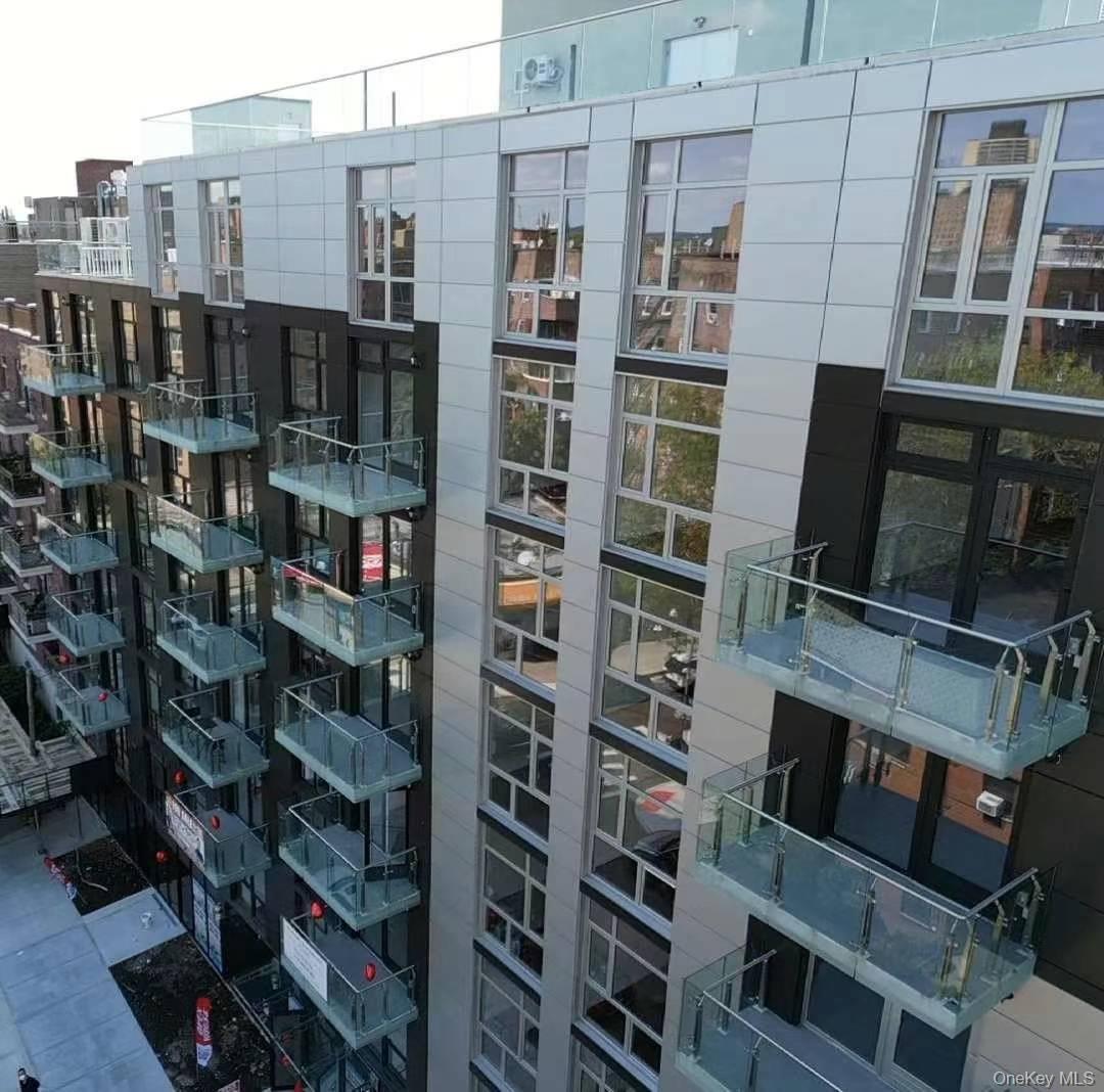 65-18 Austin Street, Unit 8B