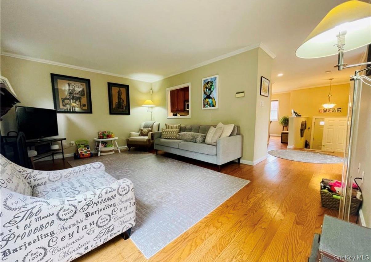 301 Kensington Way – For Rent photo 14